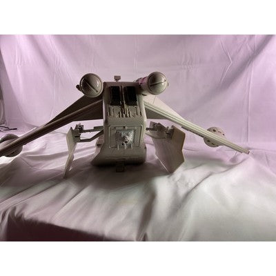 Hasbro Star Wars Clone Wars CW TRU Republic Gunship Crumb Bomber 2009 White